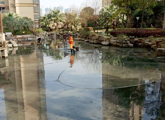 临夏景观池淤泥清理